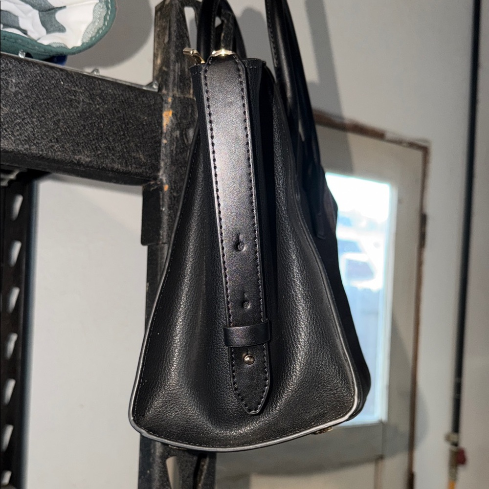 Michael Kors Black and Brown Tote with Animal Print Tiger - Picture 5 of 8